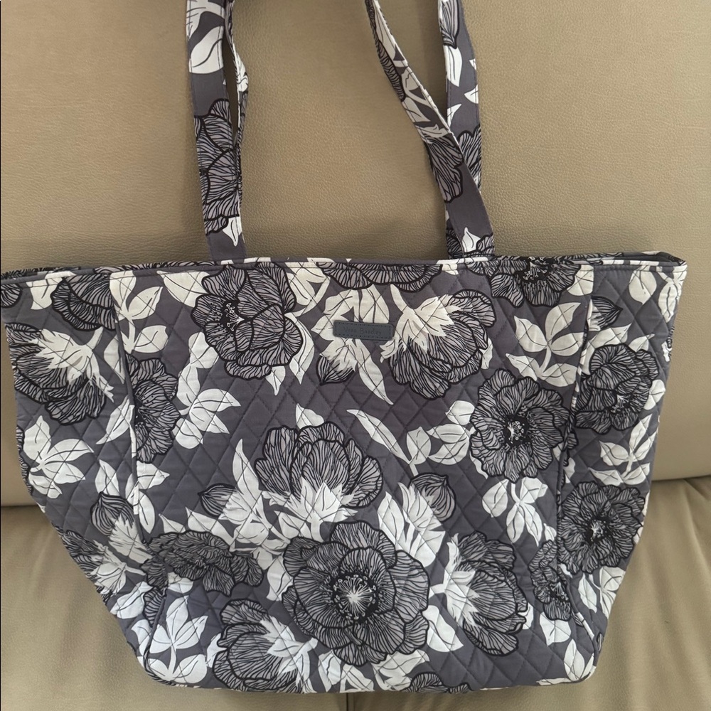 Vera Bradley Grand Tote 2.0